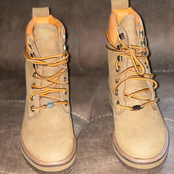 Timberland Courmayeur Valley 6” Boot - Picture 3 of 12
